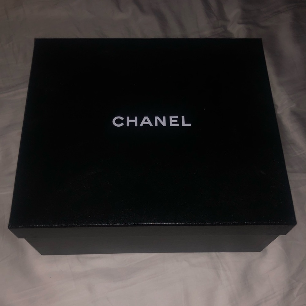 AUTH CHANEL Empty Display Storage Protective Presentation Box w Lid 13x11.5